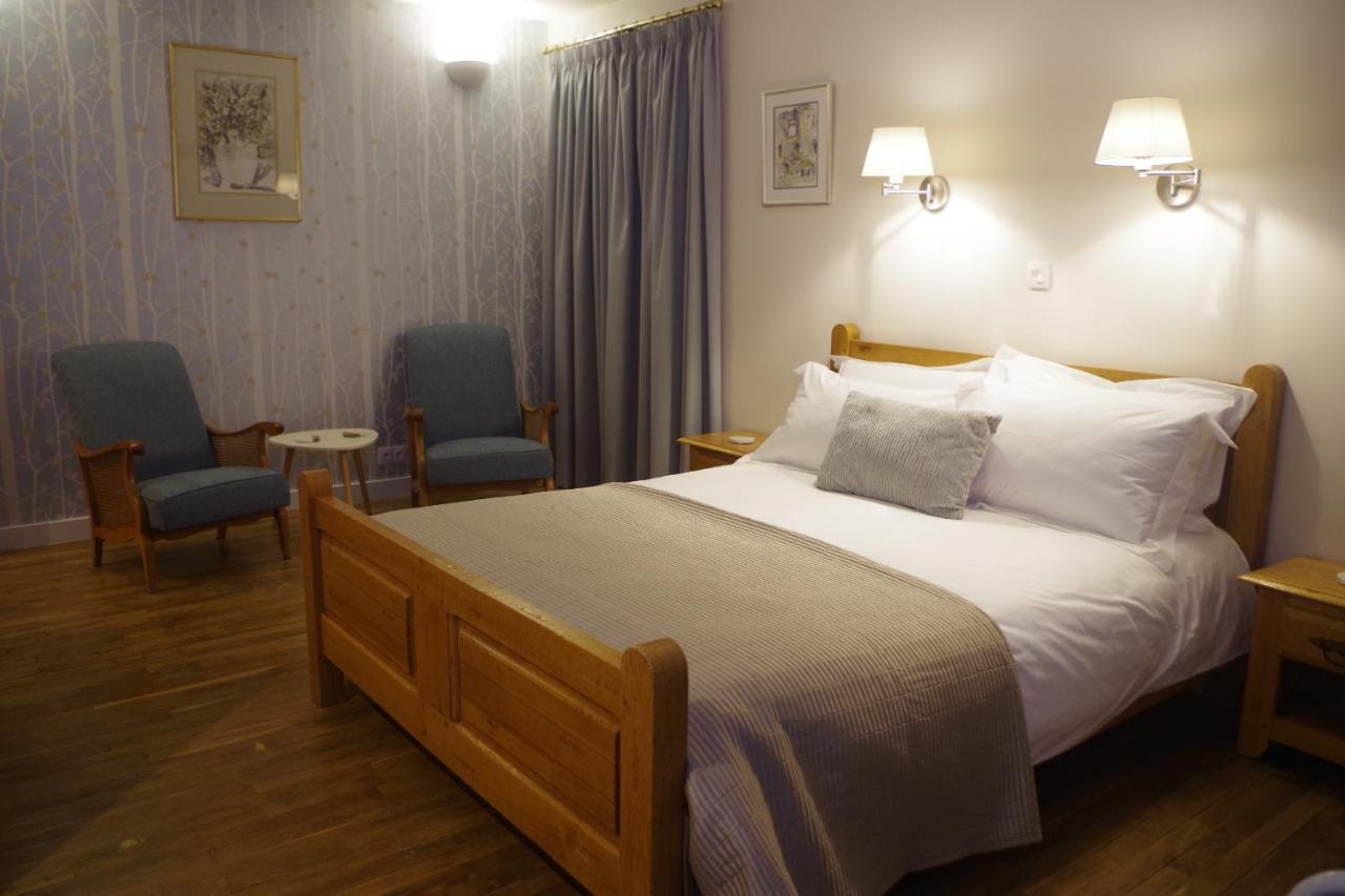 Chambres & Table D'Hotes De La Vieille Ferme Salon-la-Tour Экстерьер фото